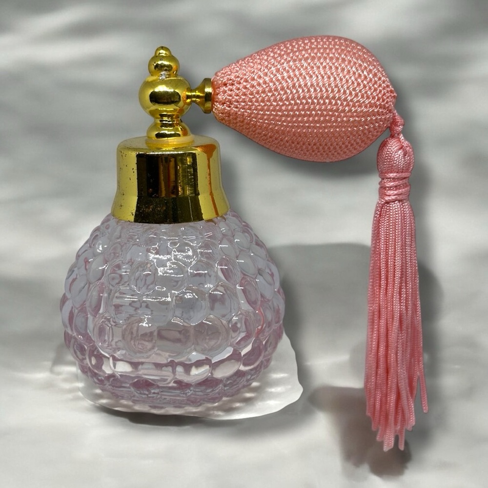 Elegant Pink and Gold Perfume Atomizer